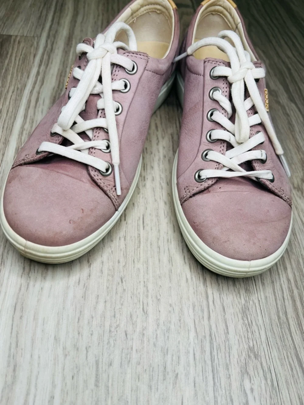 Ecco Women’s Sneakers SZ EU 37 US 6-6.5 pink Low Comfort Walking outdoor Shoe